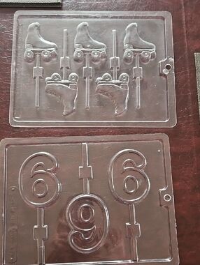 Clear Plastic Mold Set - Roller Skate & Number 6